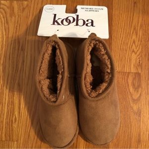 Kooba memory foam slippers XL